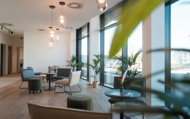 Frames Hotel GmbH