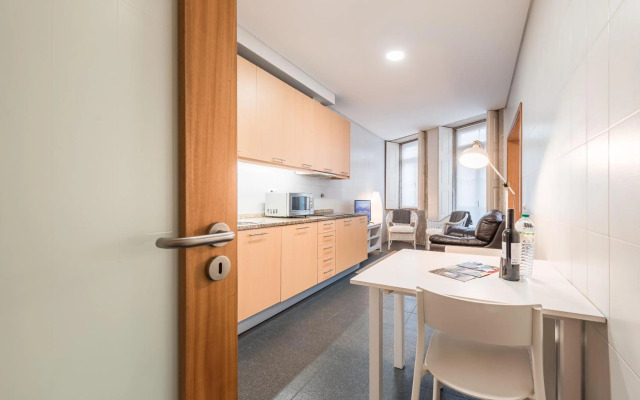 GuestReady - Ao Coliseu 2D Central studio suite