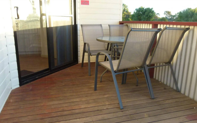 Twin Waters Caravan Park - Dawesville