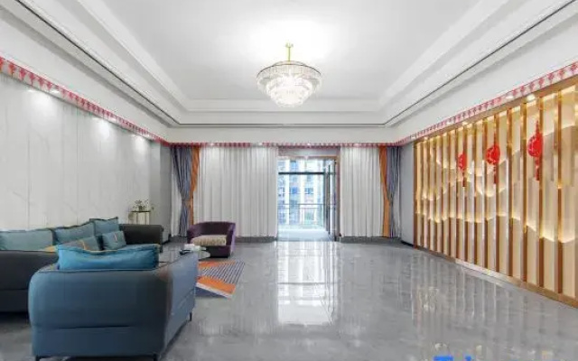 Yifan Light Luxury Hotel