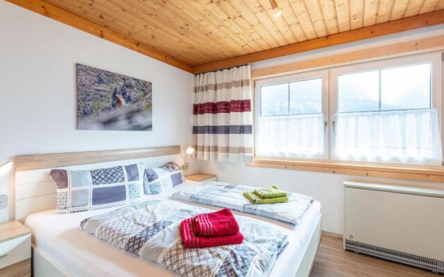 Romantic apartment in Bramberg with garden