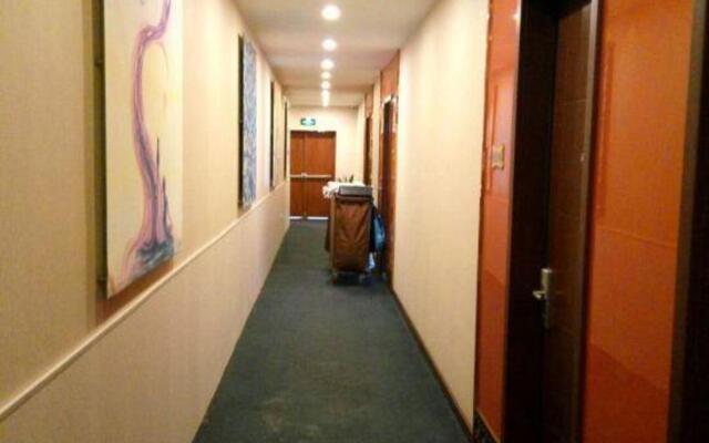 Pingwang Yueting Business Hotel
