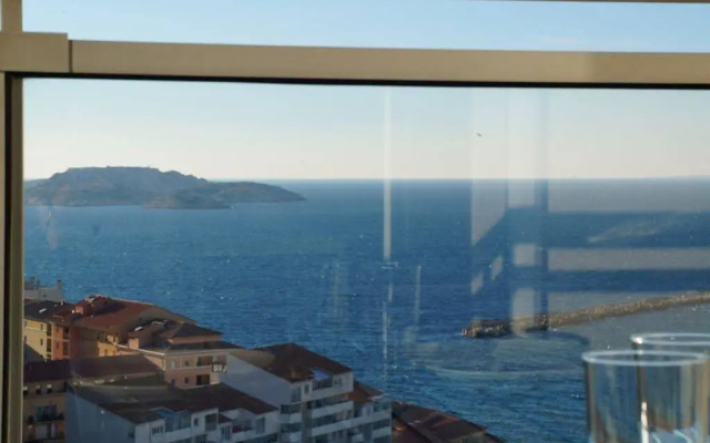 T1 Vue Panoramique Mer & Iles Frioul