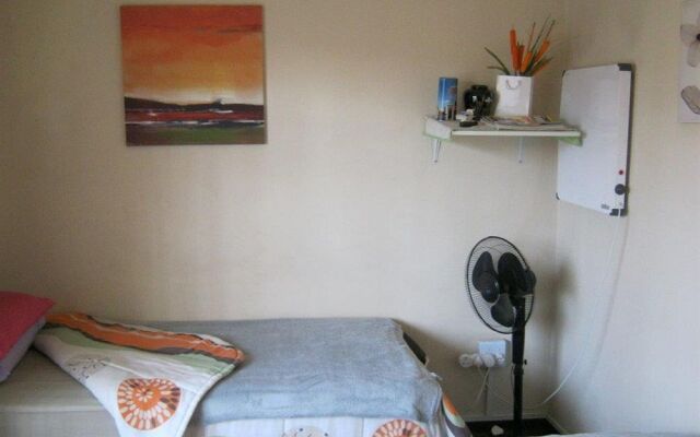 Terrylin Backpackers - Adults Only