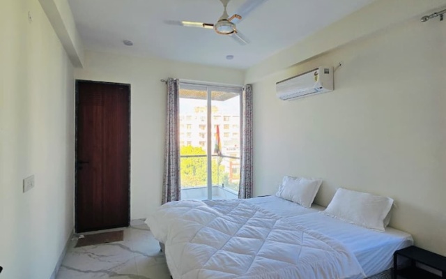 Black Stone- 3 BHK Bapu Nagar