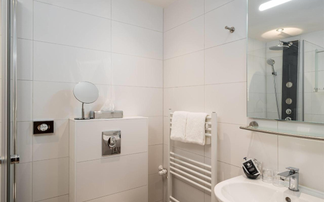 ANA Goggl, Trademark Collection by Wyndham