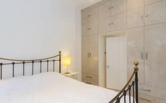Modern Notting Hill 2 Bedroom Flat