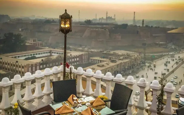 FortVista Eatery & Lodges Lahore