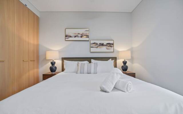 HomeHotel Ultra Luxurious 3 Bedroom Penthouse