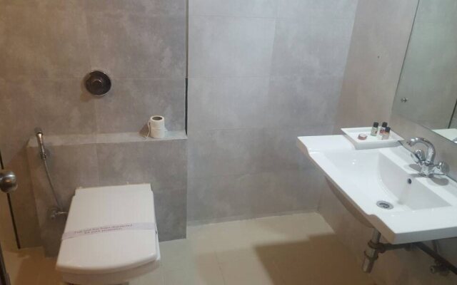 OYO 10109 Hotel River Regency