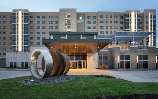 Embassy Suites by Hilton Kansas City Olathe