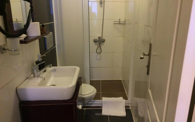 Spinel Hotel - Old City