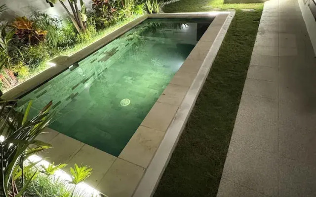 Lovely 2 Bedroom Villa Next to Munggu Beach!