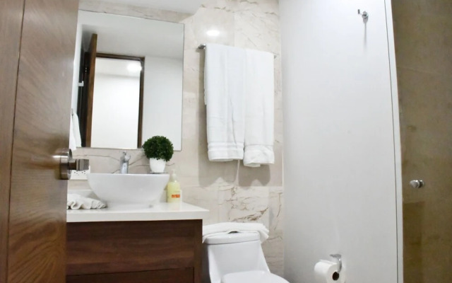 Luxury Apartment on 5th Av -One Paralia