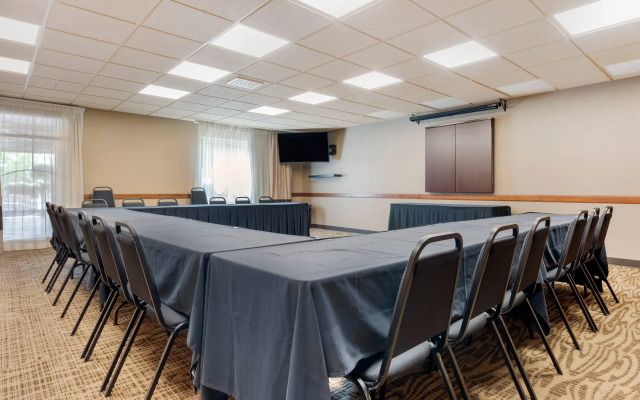 Lift Bridge Lodge, an Ascend Collection Hotel