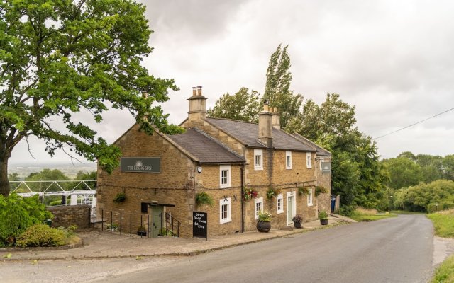 Rising Sun Pub, Restaurant and Room