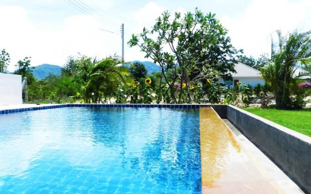 Cha-am Pool Villa
