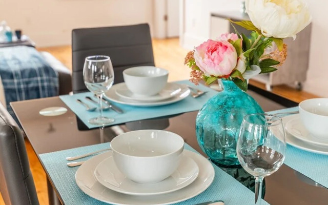 Stylish and Upscale 2BR Loft - Near Queen Street
