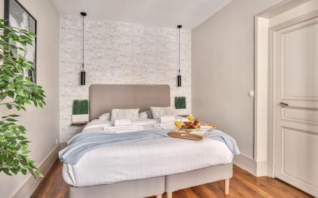 B 831 - Family Apartment - Montparnasse