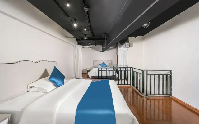 YOYO International Apartment