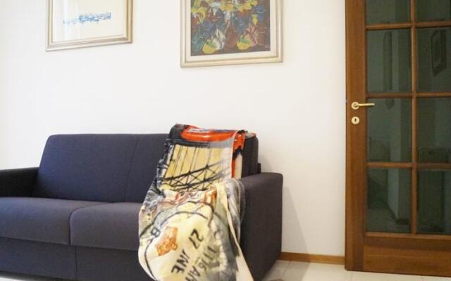 Milano Shopping District Apartment