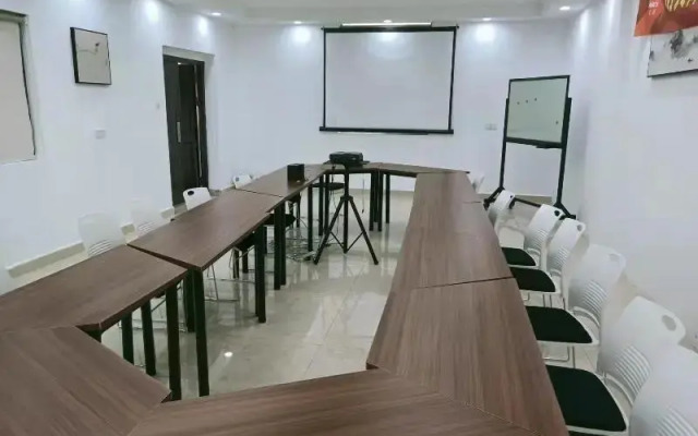 Ji Hotel (Yangzhou Wanda Plaza)