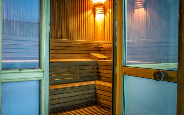 Ata Park Hotel