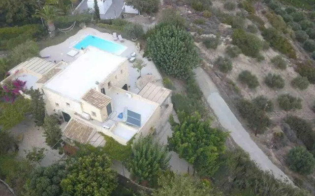 Olive House Traditional Villa with Pool