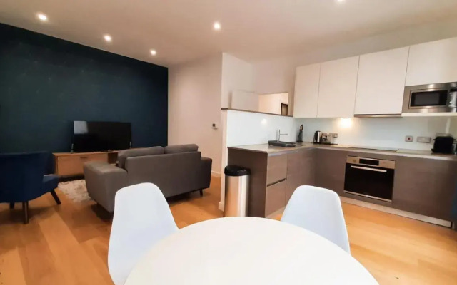 Heathrow Central Apartments By Mysquare