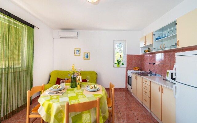 Stunning Apartment in Drage With 2 Bedrooms and Wifi