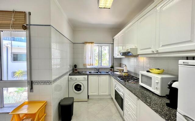 Albufeira Falésia Beach 2 by Homing