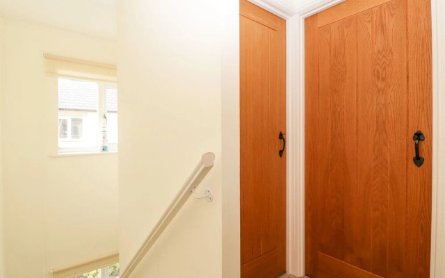 9 Malthouse Court
