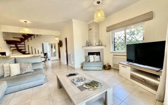 Vilamoura Deluxe Villa by Homing
