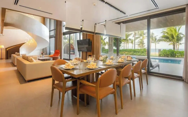 All Inclusive Luxury: Private Beachfront Paradise