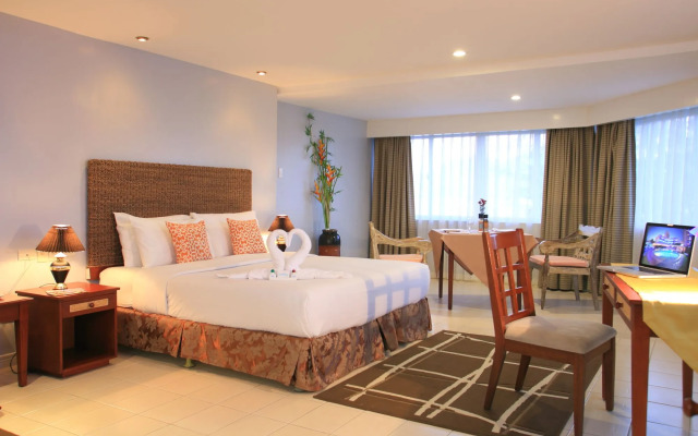 Wild Orchid Beach Resort