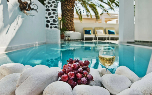 Galatia Villas Hotel