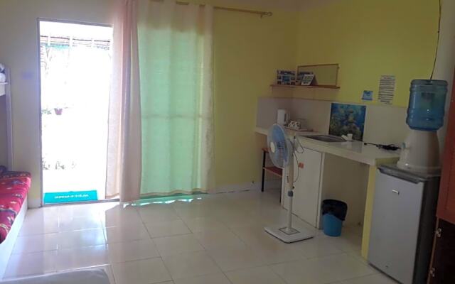 Paradise reef resort