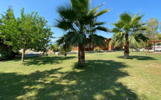 Demre Sahildeki Ev Bungalov