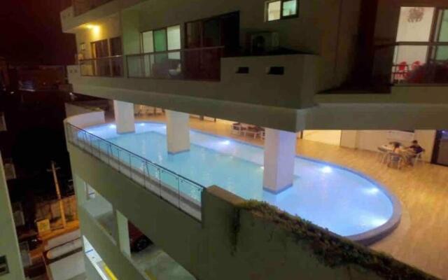 Suite Deluxe 1 bed, city OceanView, pool,Saune,Gym