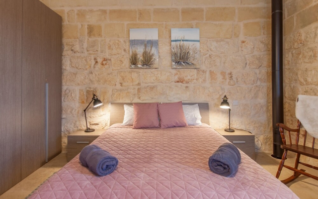 San Martin Wonderful Pool & Spa Villa