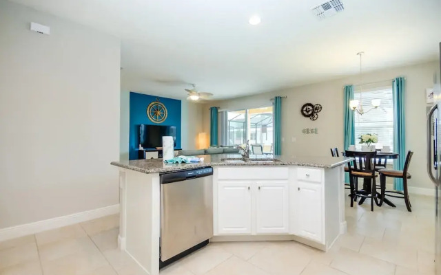 H5294 Ultimate 6 Bedroom 5 Bathroom Home With Pool