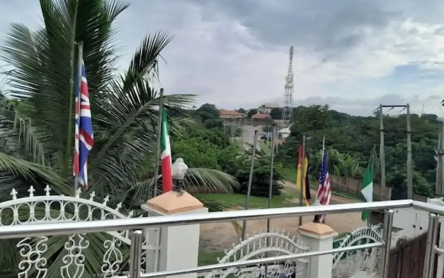 Keem Hotel and Suites