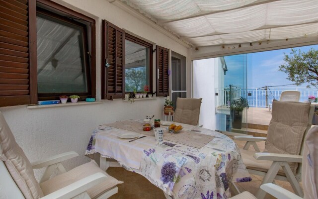 Awesome Home in Veprinac With Wifi and 1 Bedrooms