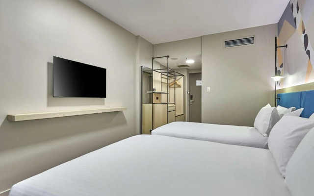 ibis Perth