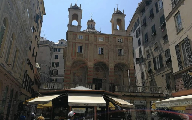 Altido Antico Moderno nel Cuore di Genova