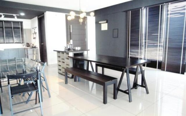M23 Home Away - BLACK . WHITE Designer Space