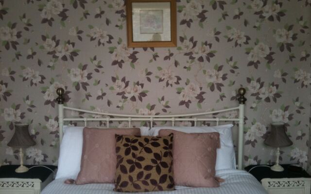 Ashbank Lodge Bed and Breakfast