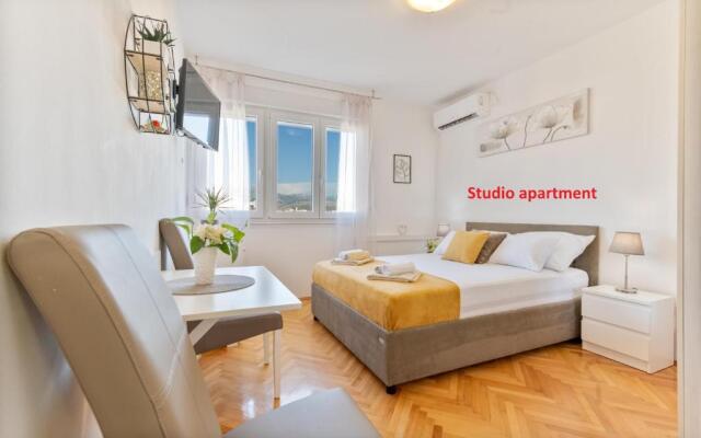 Apartments Plokite