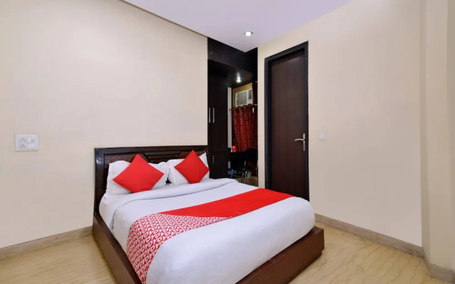 OYO Rooms CR Park Outer Ring Road