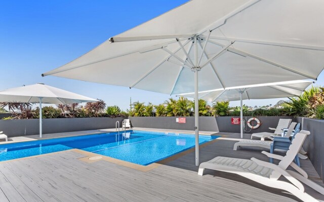 Cote D'Azur, Unit 40/61 Donald Street